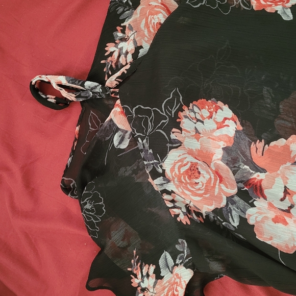 Size 5, black with flowers from Torrid - Picture 4 of 6